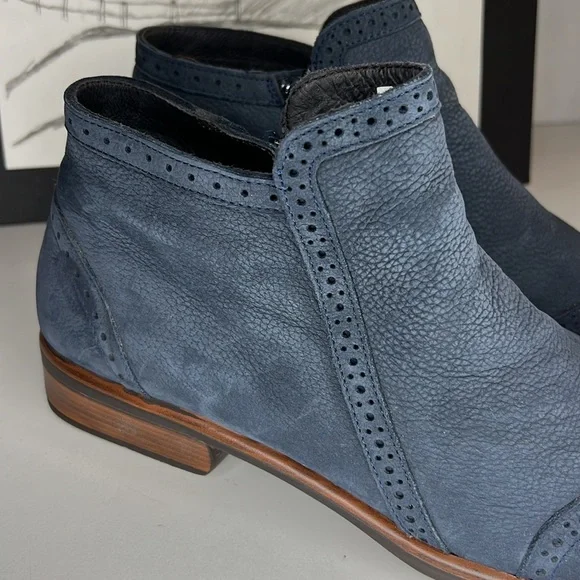 Naot Nefasi Boot Navy Velvet Nubuck Men’s Size US 9 - Picture 2 of 16